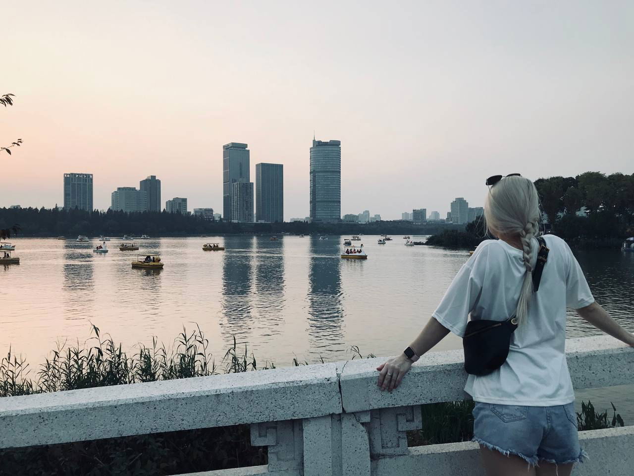 Olena Pastera profile banner