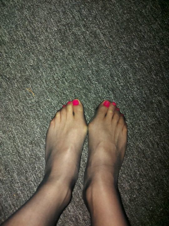 SissywearsNylons profile banner