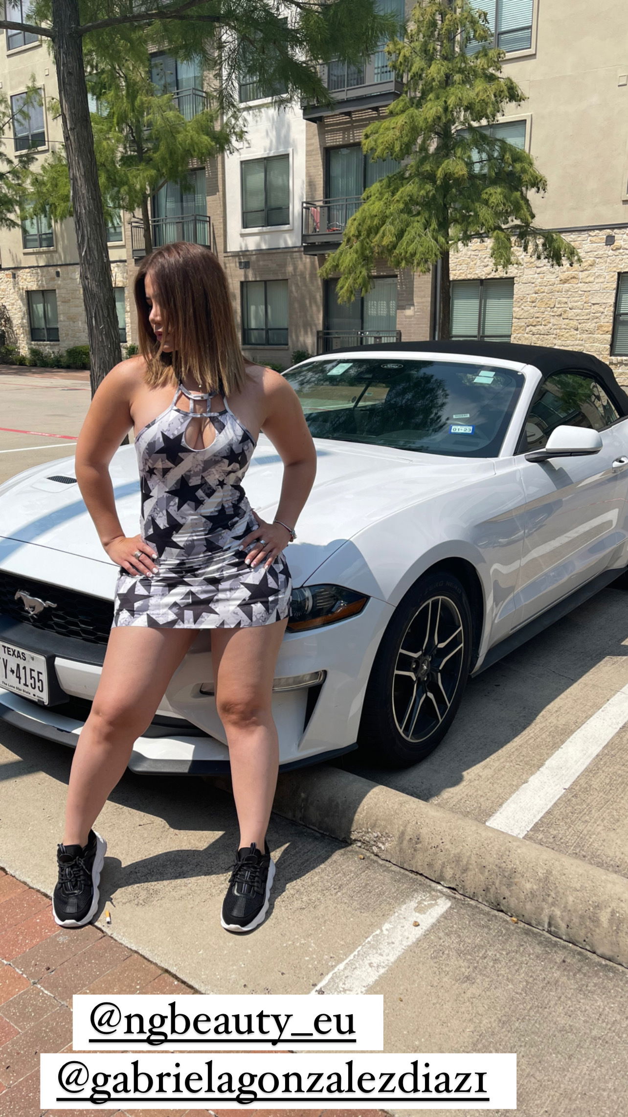 Sexy girl profile banner