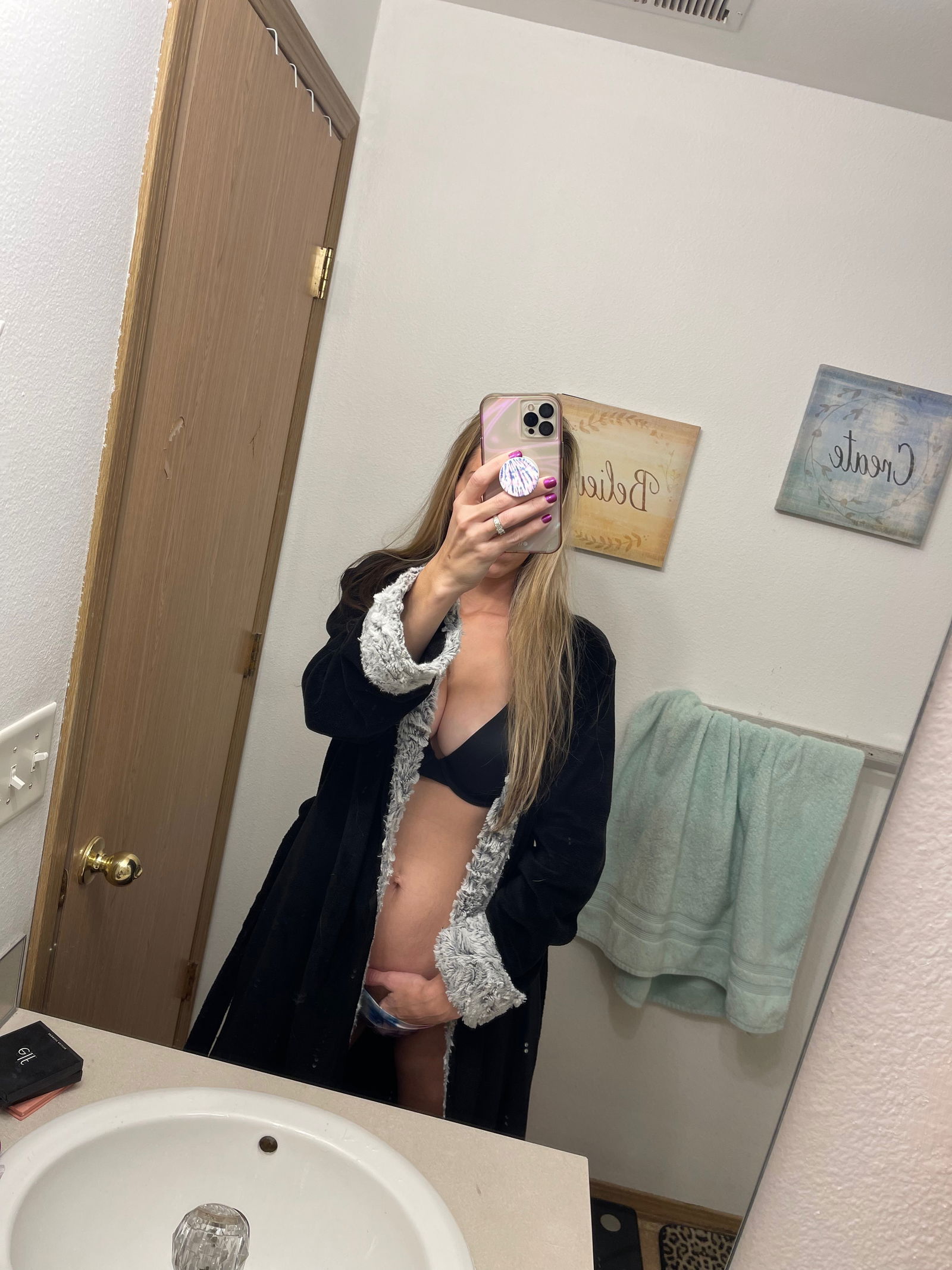 Kitty hot thot profile banner