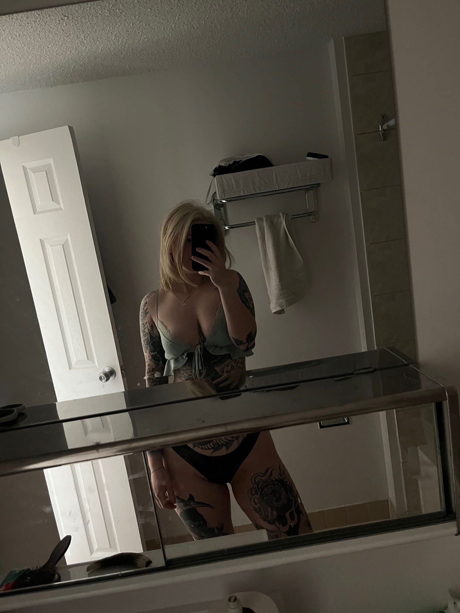 Unknownalison profile banner