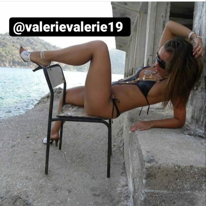 🍑Valerie🍑 profile banner