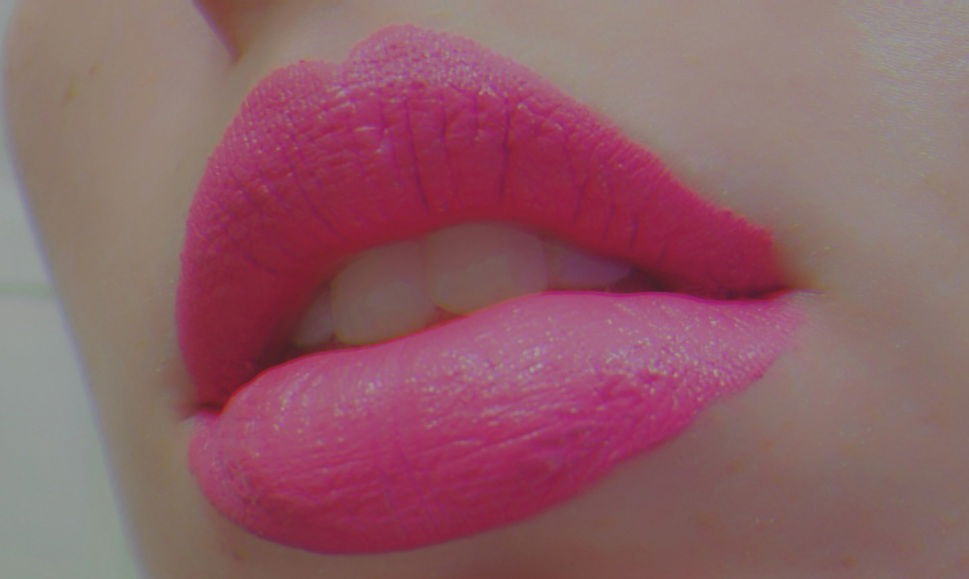 Vickie Rose profile banner