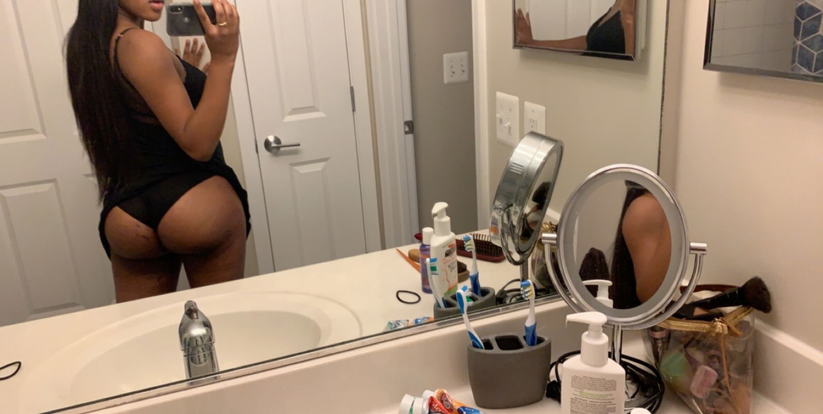 Vicky’s Secret profile banner