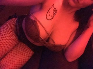 Vicki Vixen profile banner