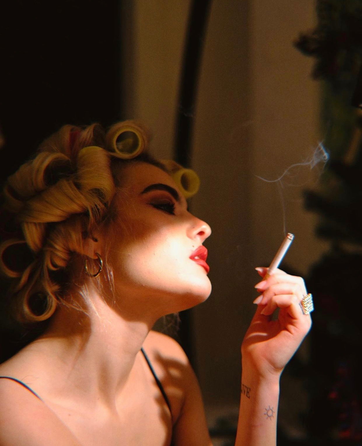 weedgirl profile banner