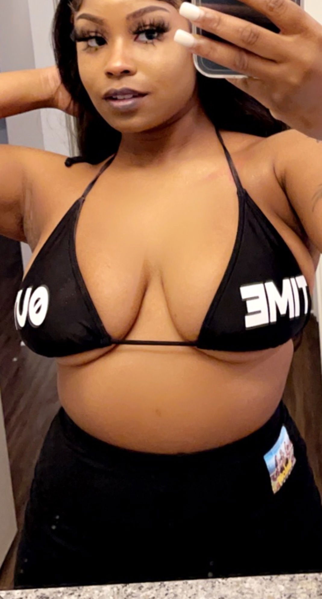 Carmen Caramel profile banner