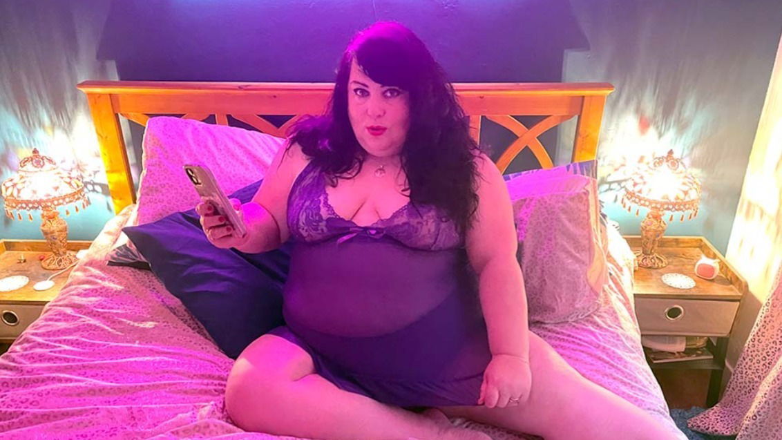 Lucy Loves Lingerie profile banner