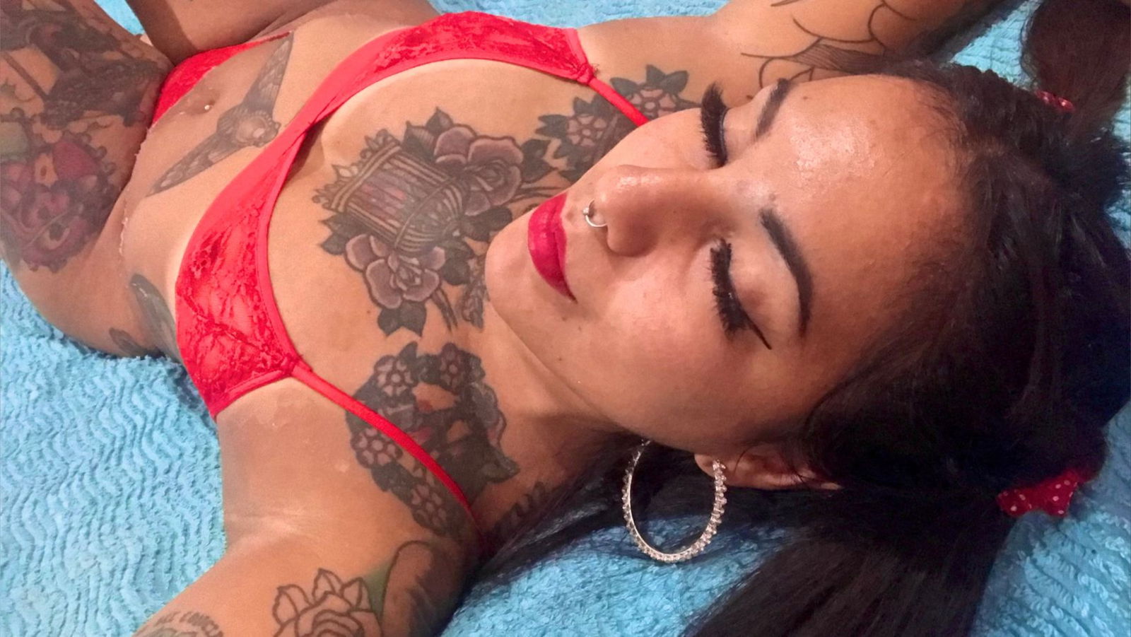 Luli De Felice profile banner
