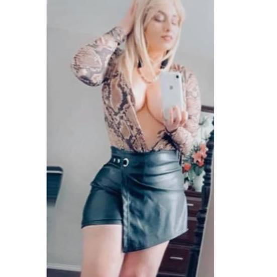 yanaiza fonseca profile banner