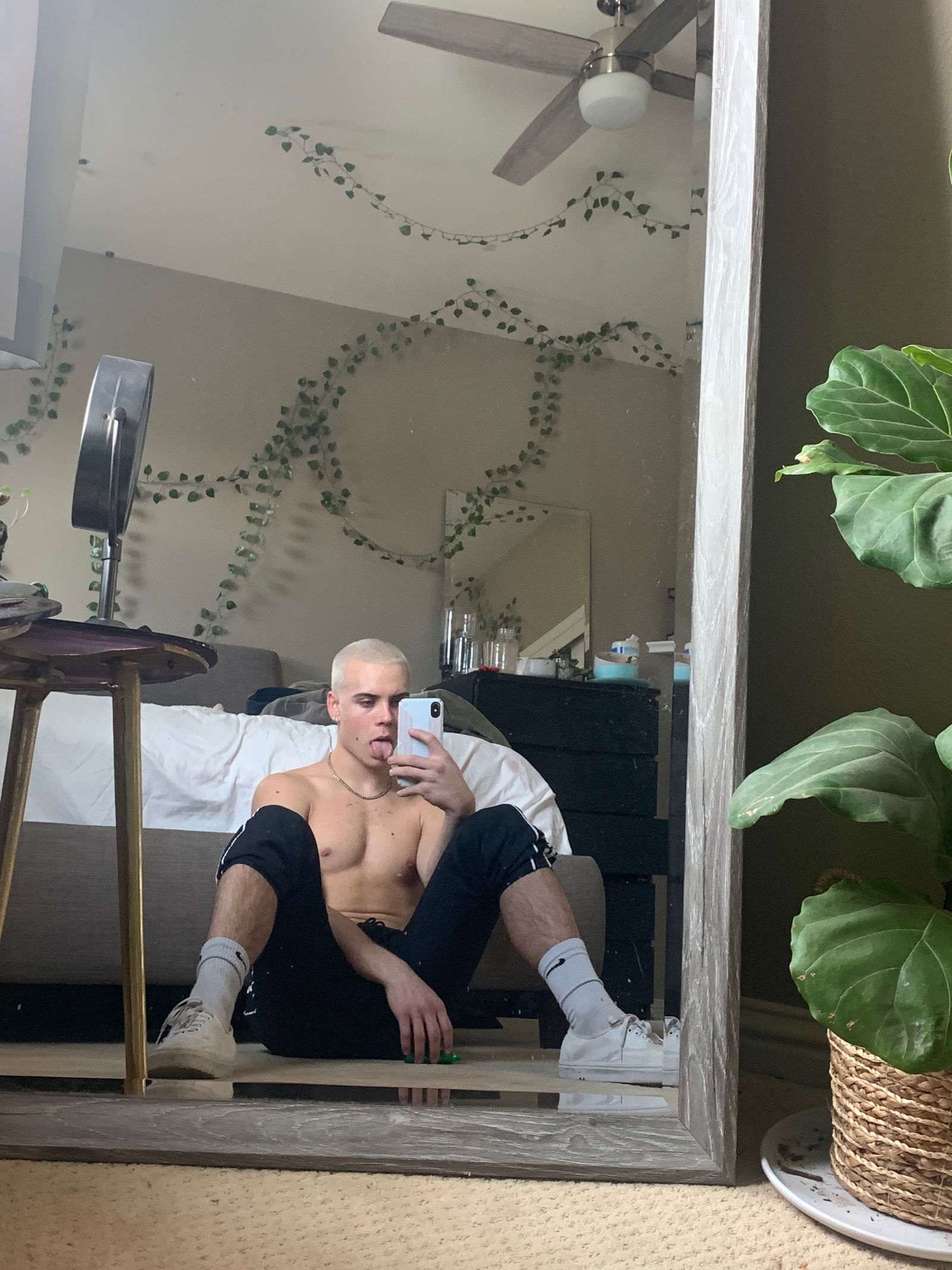 Fresh naired ass profile banner