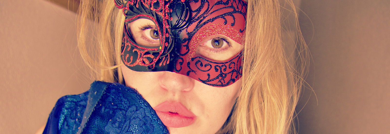 your.masked.babe profile banner