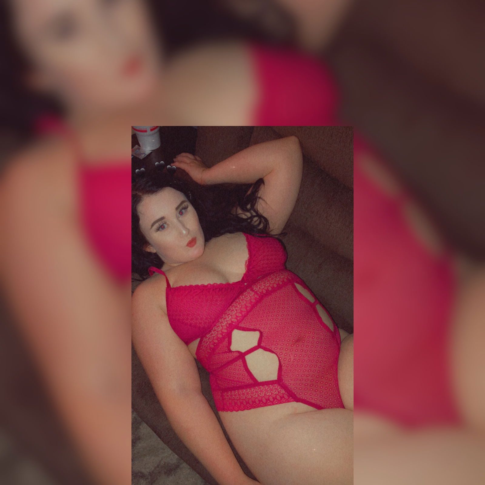 Roxie🌹 {Top 10%❤️} profile banner