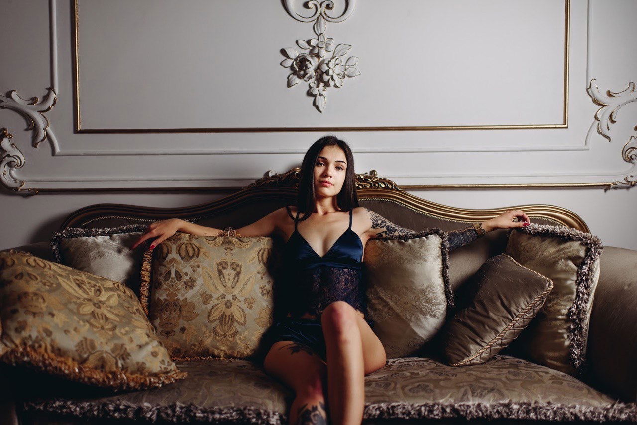 yourqueen3 banner