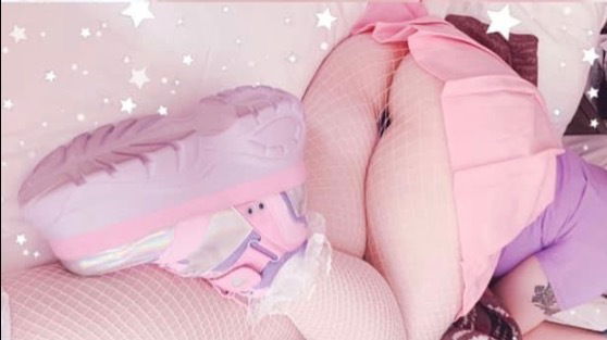 Yvie Nyx profile banner