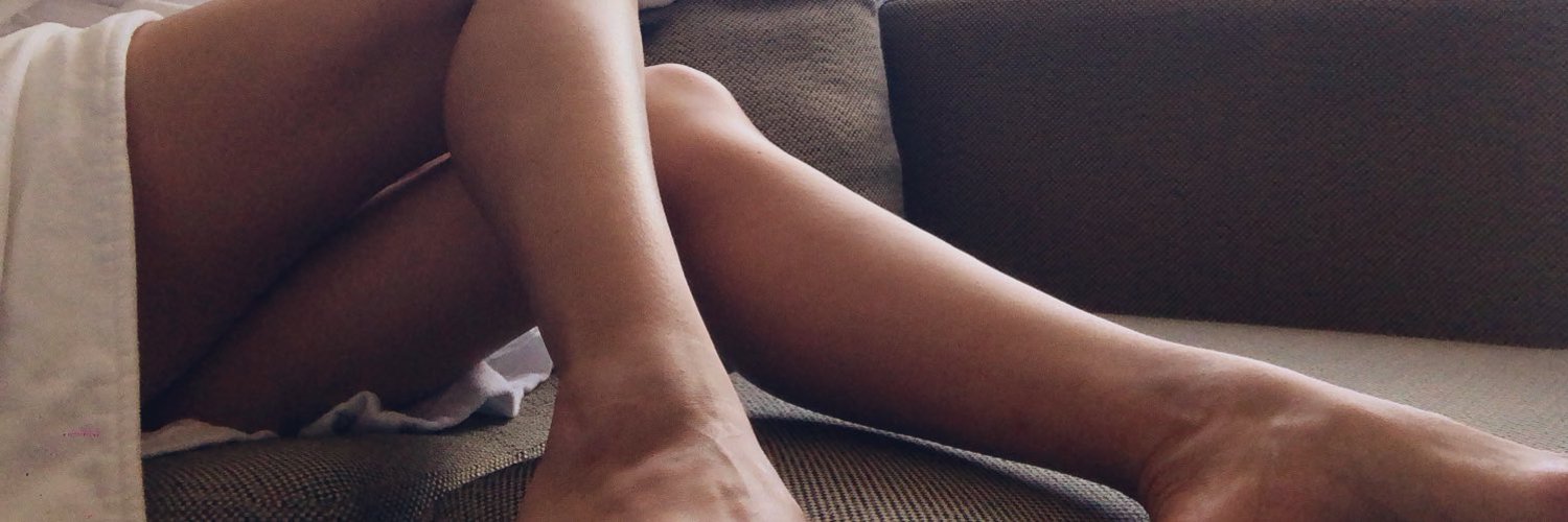 Lady caramel M profile banner