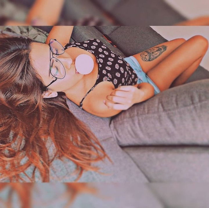 Zoe profile banner