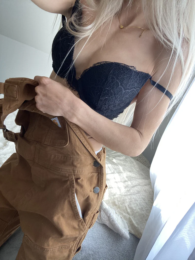 Ashley's avatar