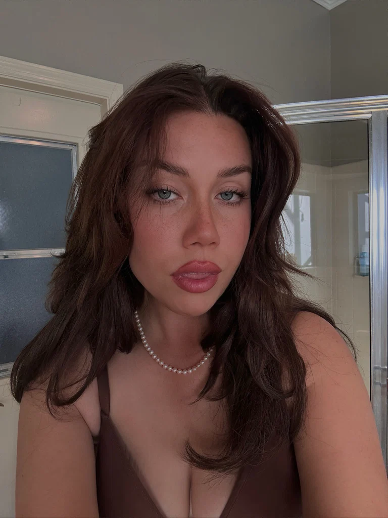 Rose's avatar