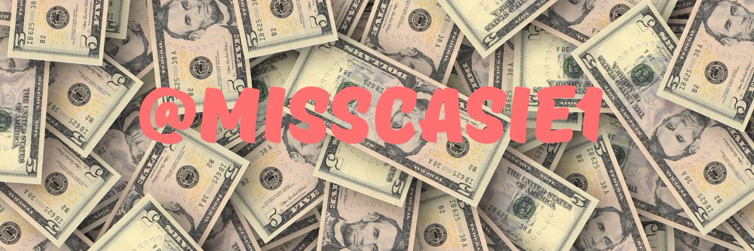 misscasie profile banner