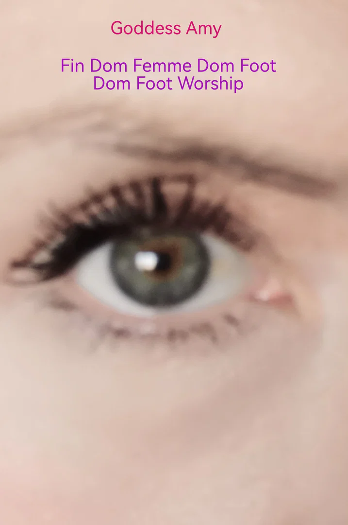 Miss Play Feet profile banner