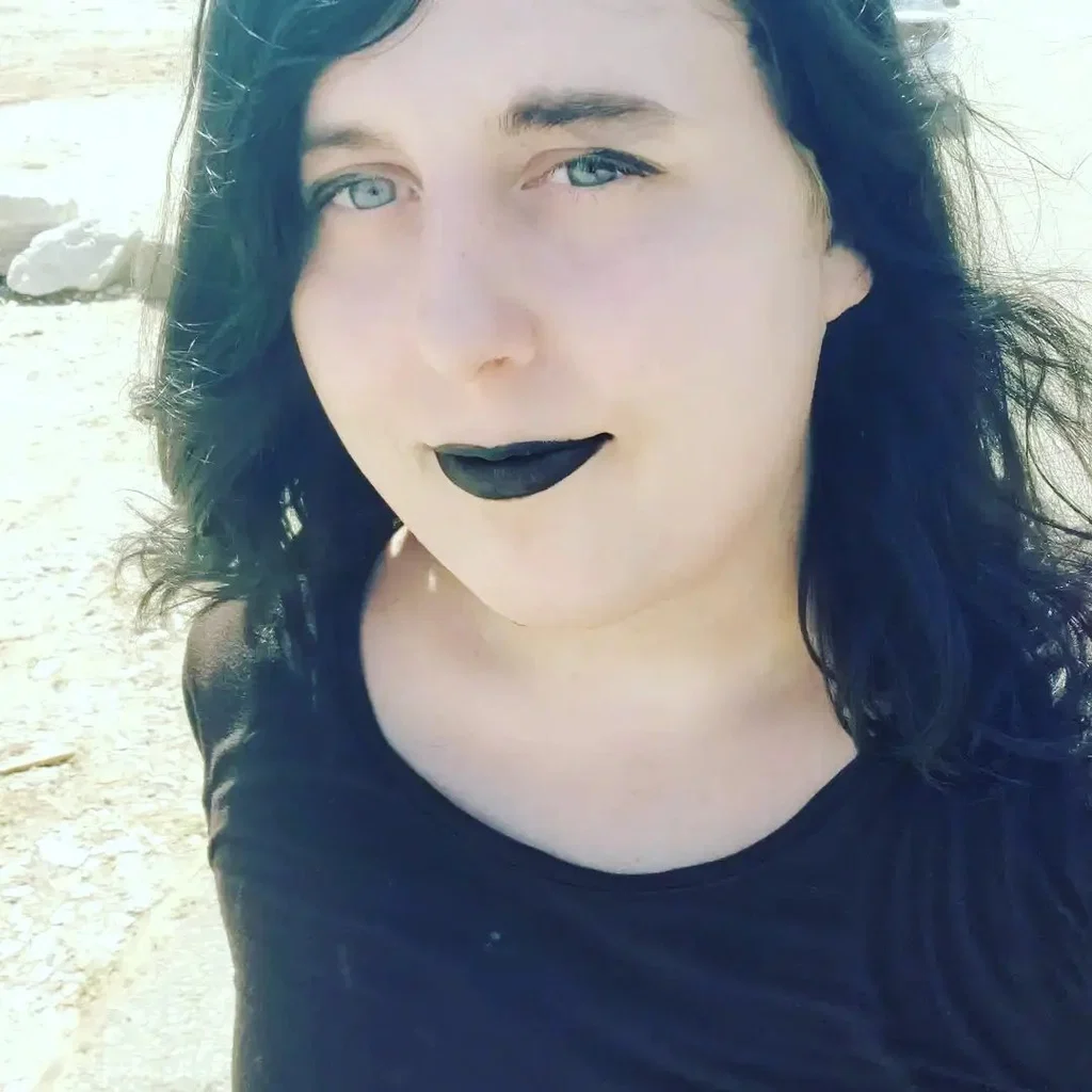 Phoebe's avatar