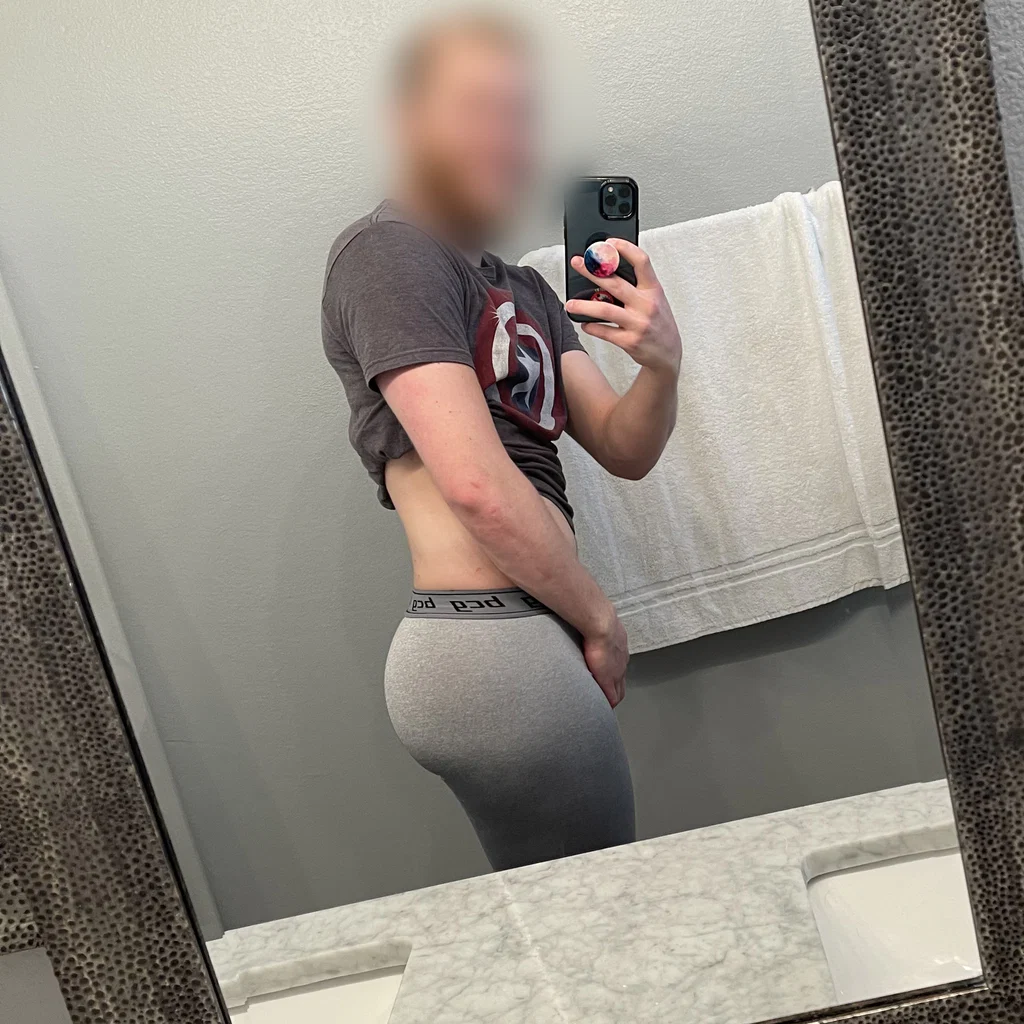 Mitch 🍑's avatar