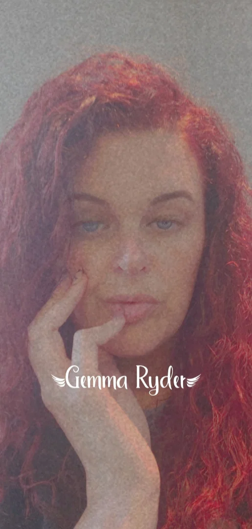 Gemma Ryder profile banner
