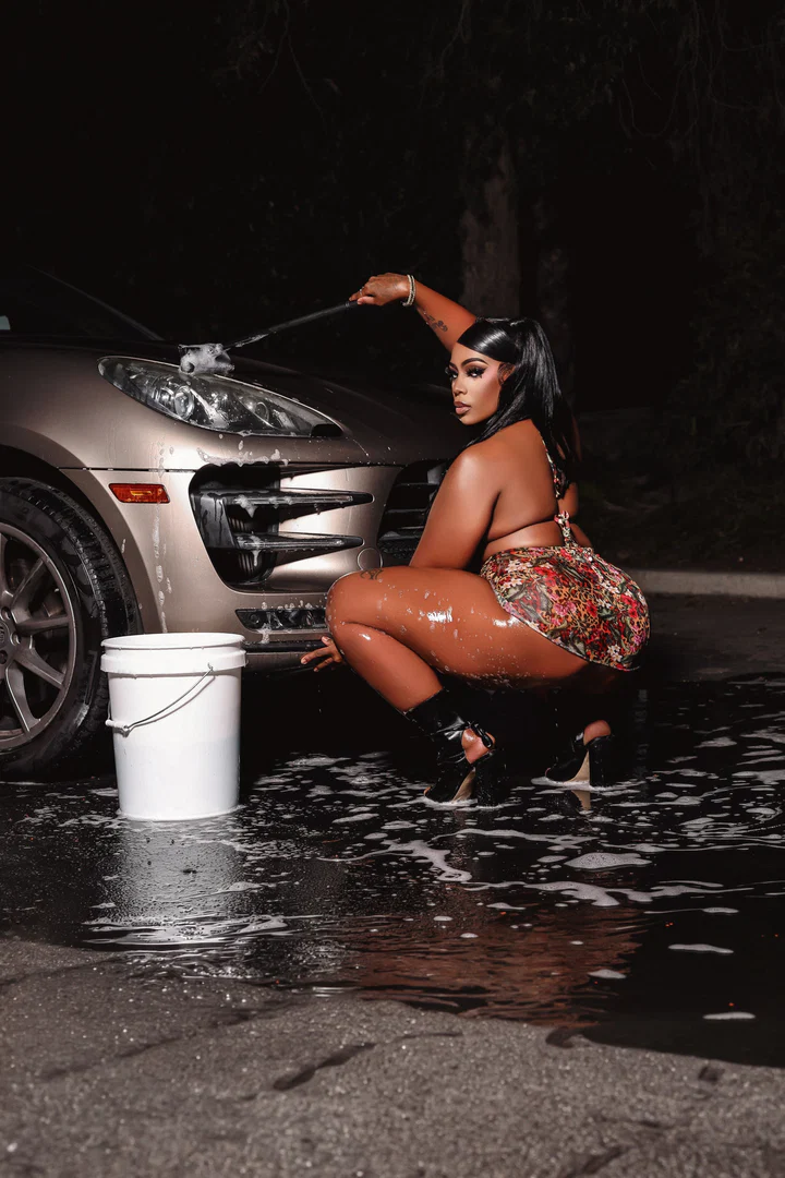 Naomi Fox π¦ profile banner