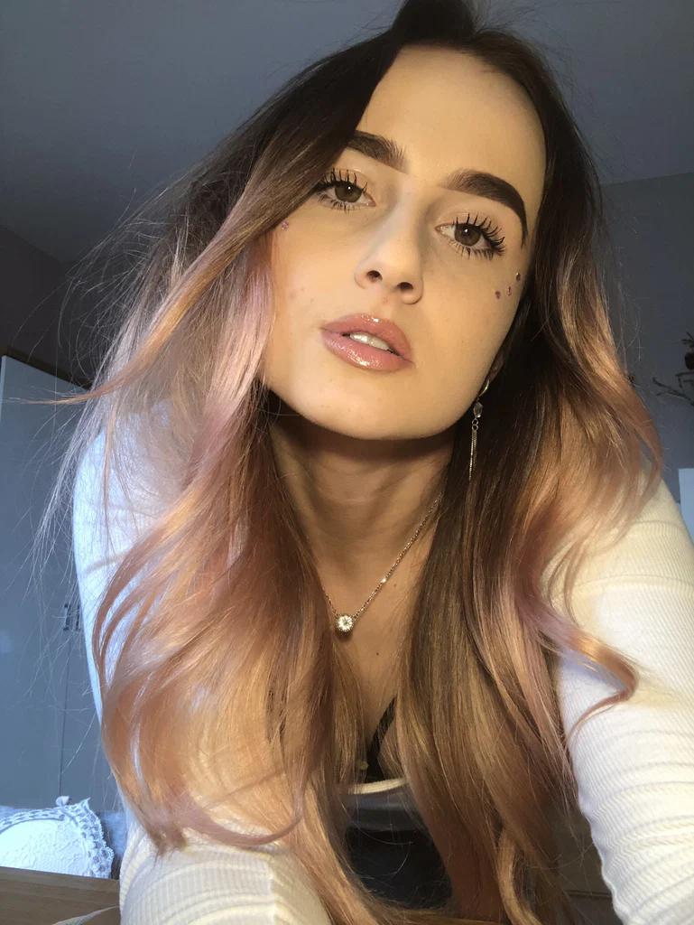 Christine🖤's avatar