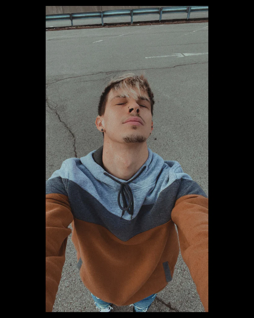 OffTheGrid_J's avatar