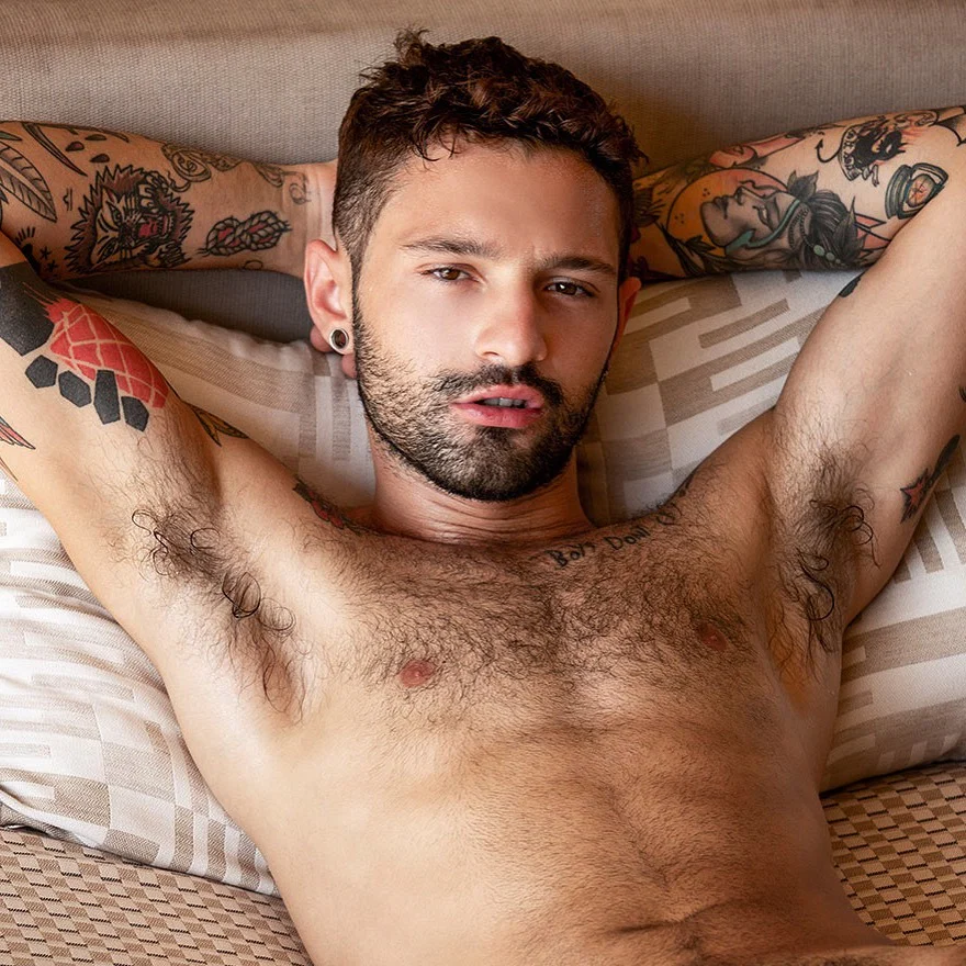 Igor Lucios FREE profile banner