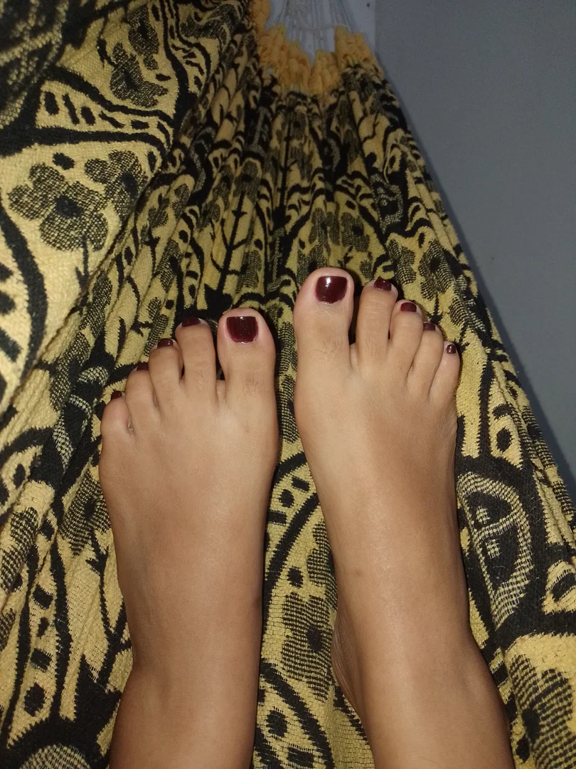 Feet Br profile banner