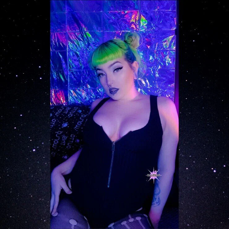 𝔸𝕃𝕚𝕚𝔼ℕ𝔸𝕃𝕚𝕚✨