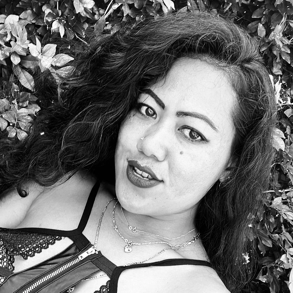 Linda Rossyta's avatar