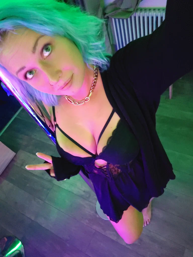 Xesy_Ally's avatar