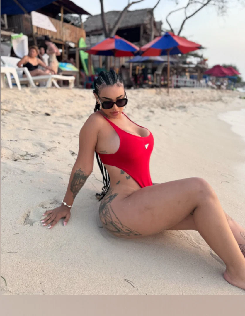 Tatiqueeen profile banner
