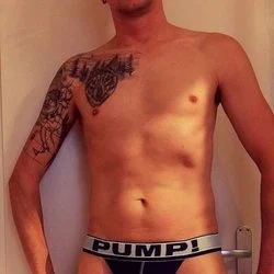 XXXnaked🇩🇪gay