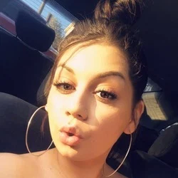 Queen Kahleesis's avatar