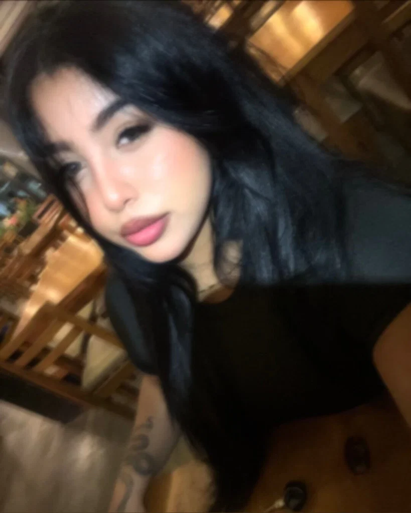 Rossie's avatar