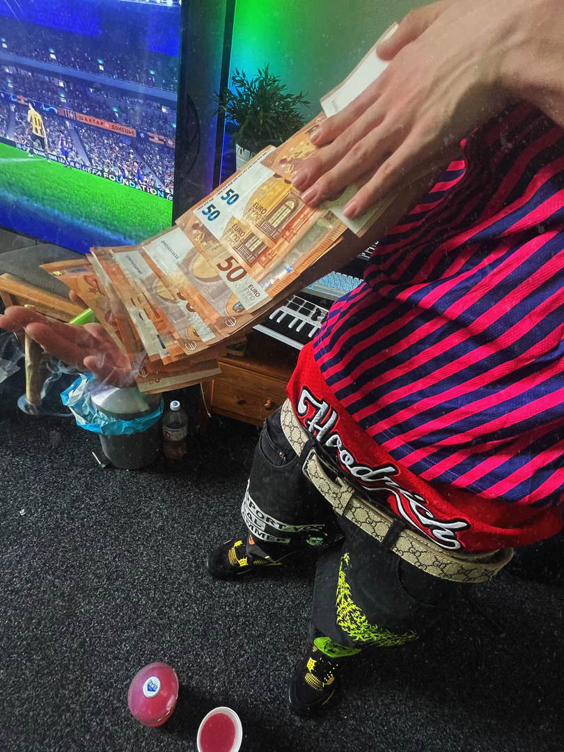 Skinnyyboyzz AKA ElPaPiDeTuHoe profile banner