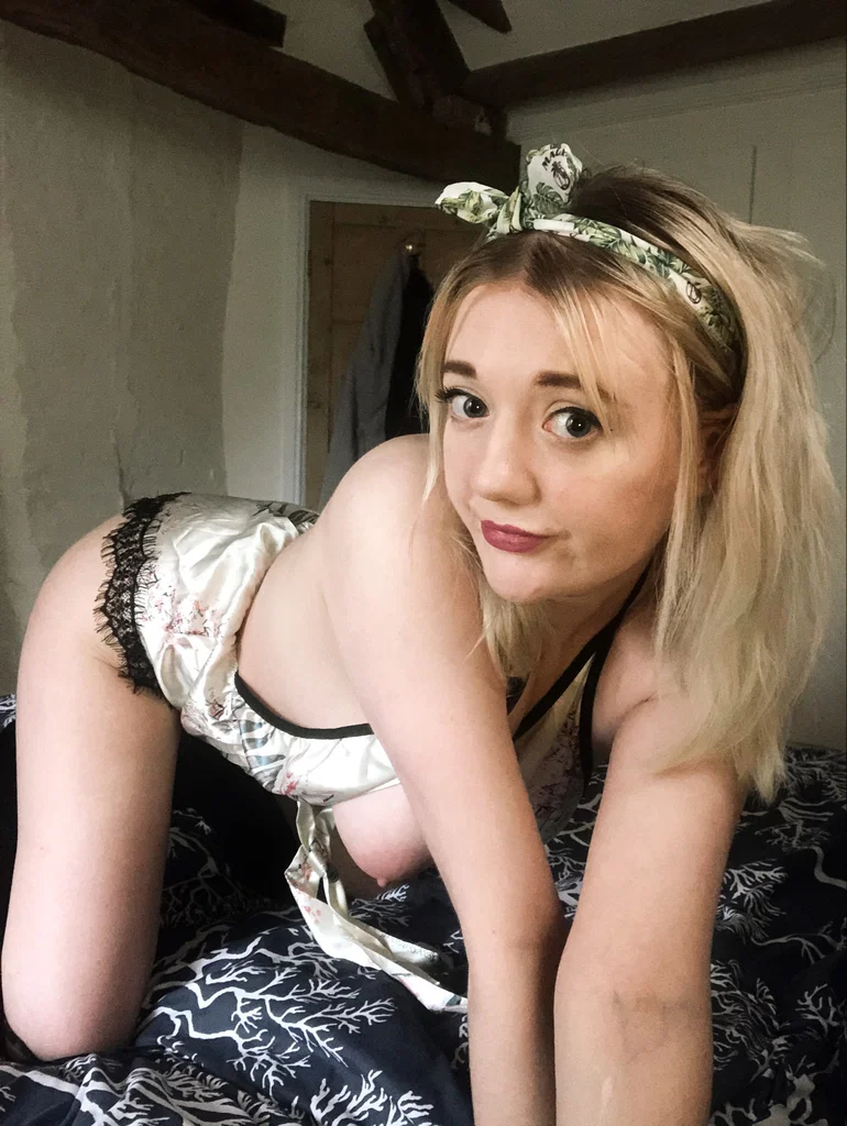 Kitty Daydream's avatar