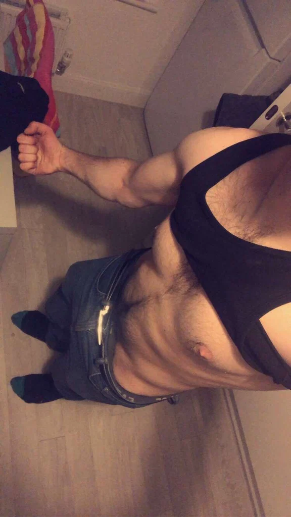 u8576125