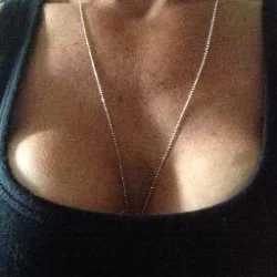 hotwifebella's avatar