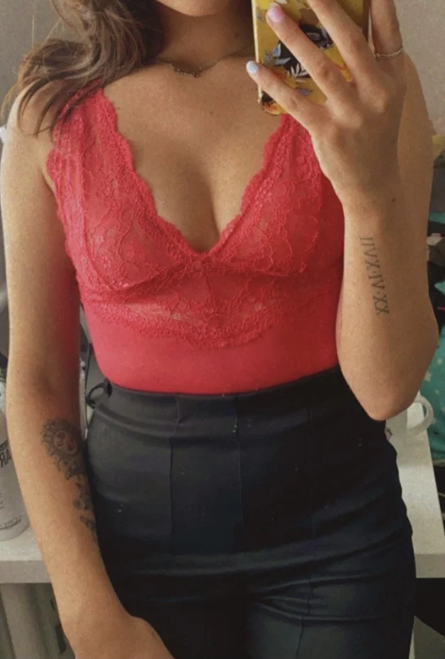 elliebella's avatar