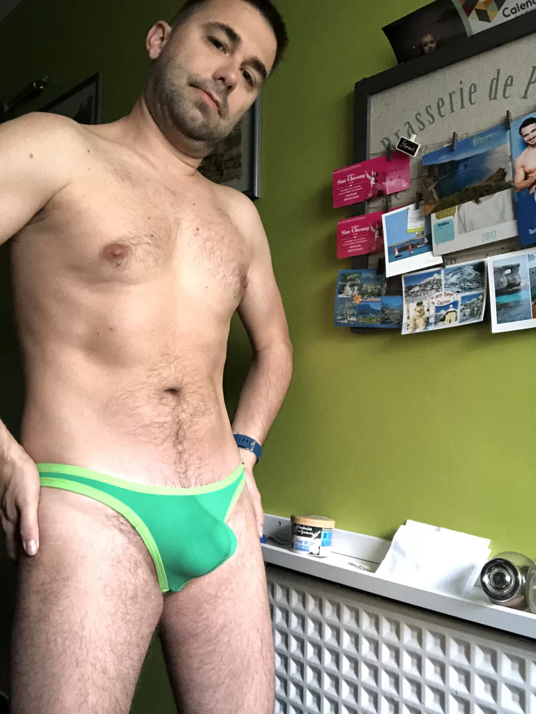 french boy next door's avatar