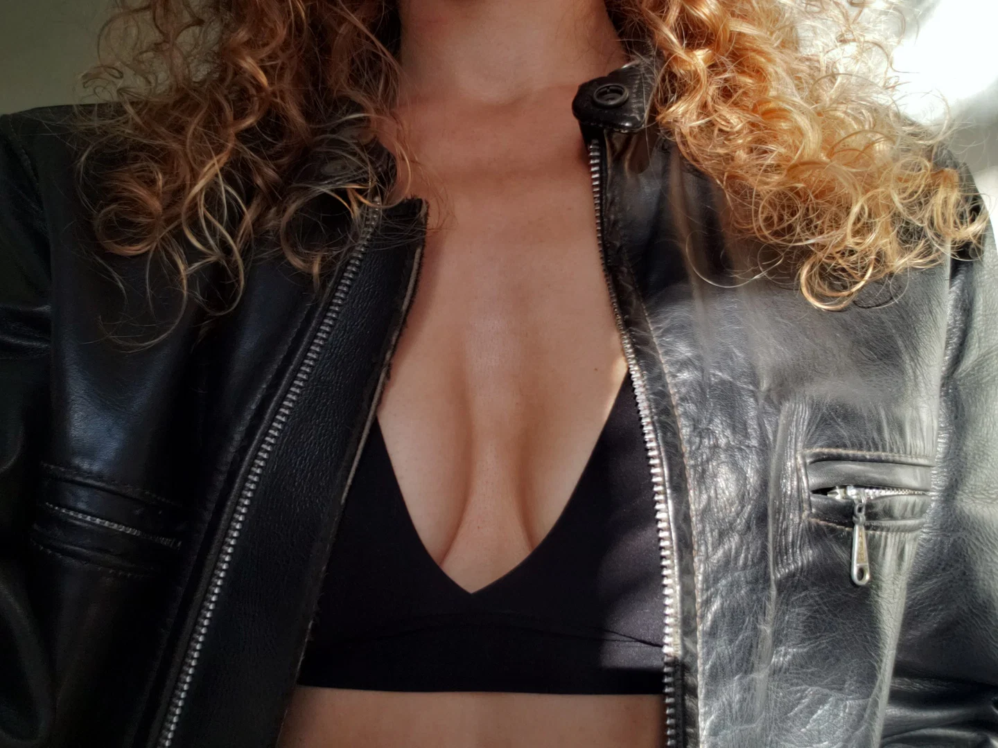 CurlyHairEverywhere profile banner