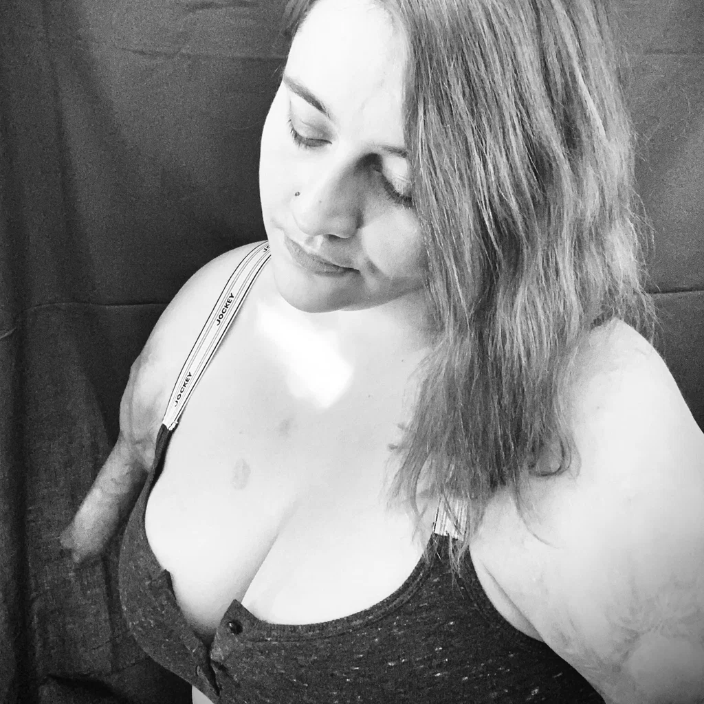 Loveliest A's avatar