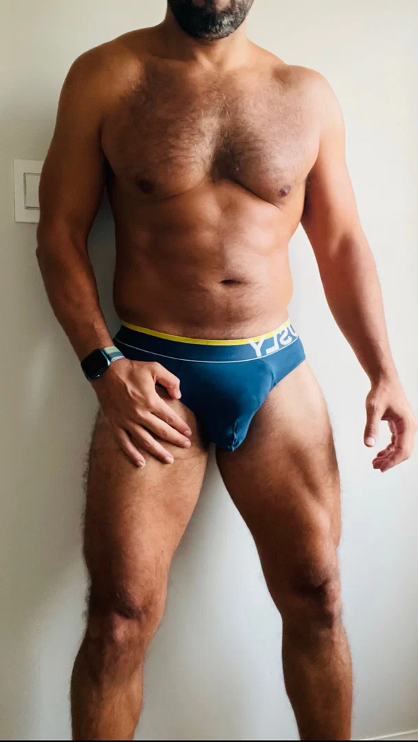 Single Hung Dad profile banner