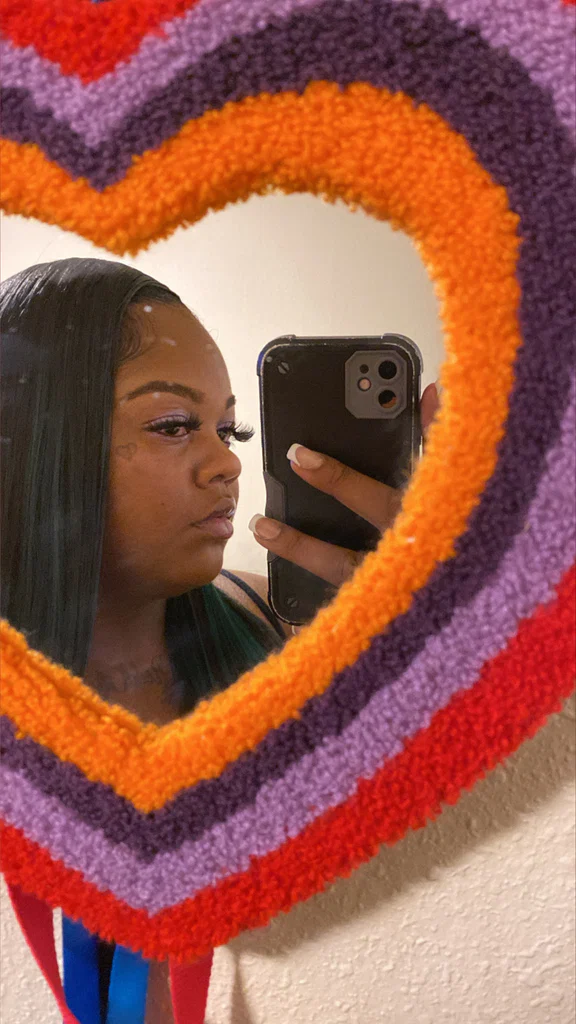Honeyy 💦💦💜🦋